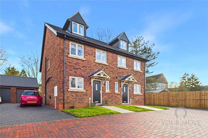 3 Bedroom Semi Detached House For Sale In Brooks Road, Raunds, Wellingborough, Northamptonshire, NN9