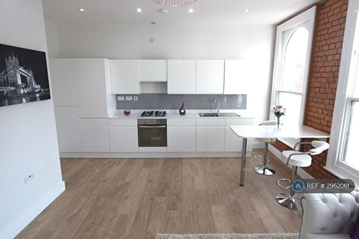 1 Bedroom Flat To Rent In King Street, Luton, LU1