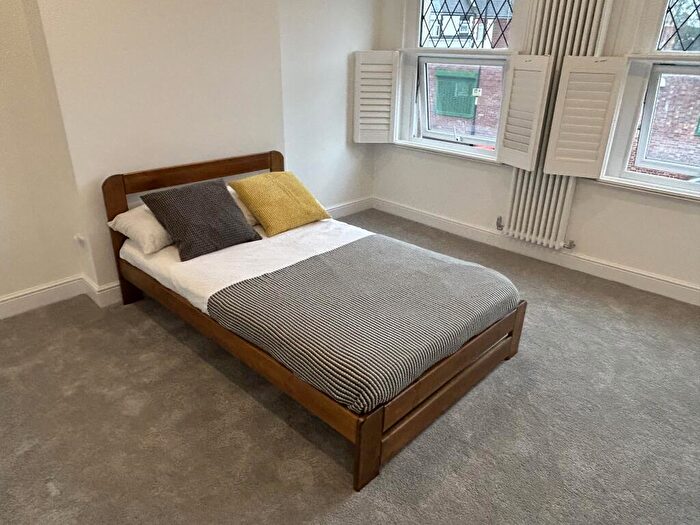 3 Bedroom Detached House To Rent In Estcourt Road, South Norwood, SE25