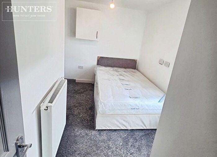 7 Bedroom Terraced House For Sale In Dodworth Road, Barnsley, S70