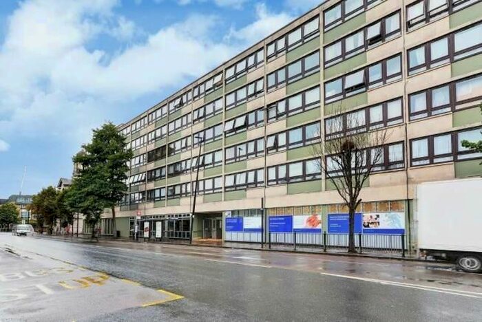 Studio To Rent In Cambridge Heath Road, London, E2