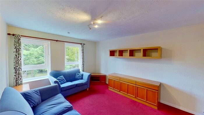 2 Bedroom Flat To Rent In Restalrig Drive, Edinburgh, EH7