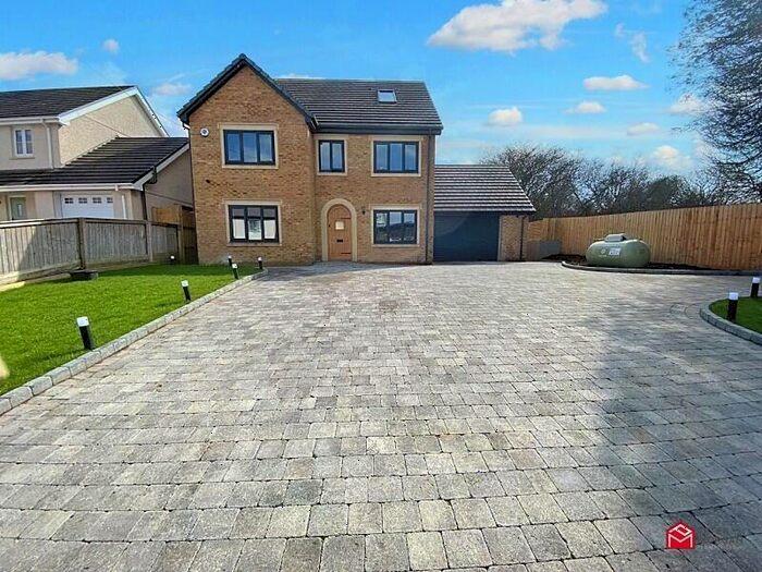 5 Bedroom Detached House For Sale In Five Roads, Llanelli, Carmarthenshire., SA15