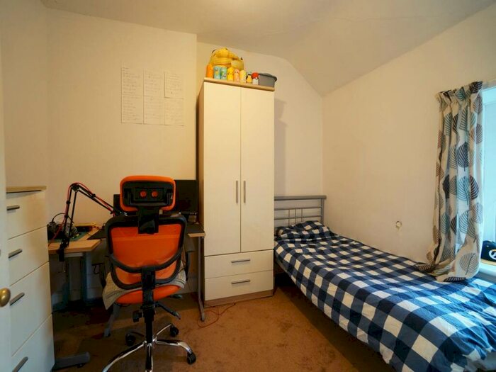 3 Bedroom House To Rent In William Street, Bangor, LL57