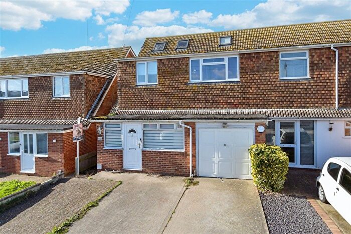 4 Bedroom Semi Detached House For Sale In Hoddern Avenue, Peacehaven, East Sussex, BN10