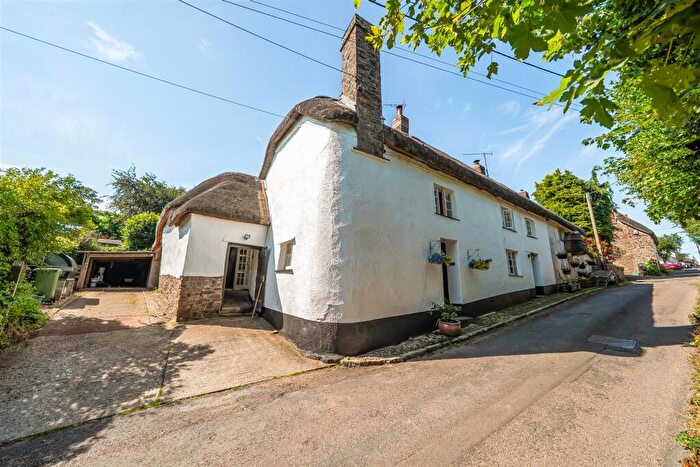4 Bedroom Semi Detached House For Sale In Chulmleigh, EX18