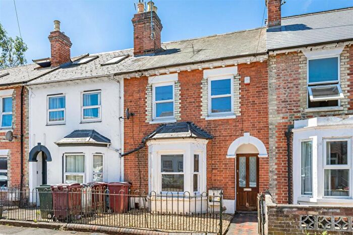 3 Bedroom Terraced House For Sale In Blenheim Road, RG1