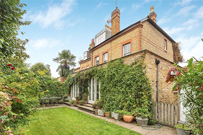 6 Bedroom Semi Detached House For Sale In St. Margarets Road, Twickenham, TW1