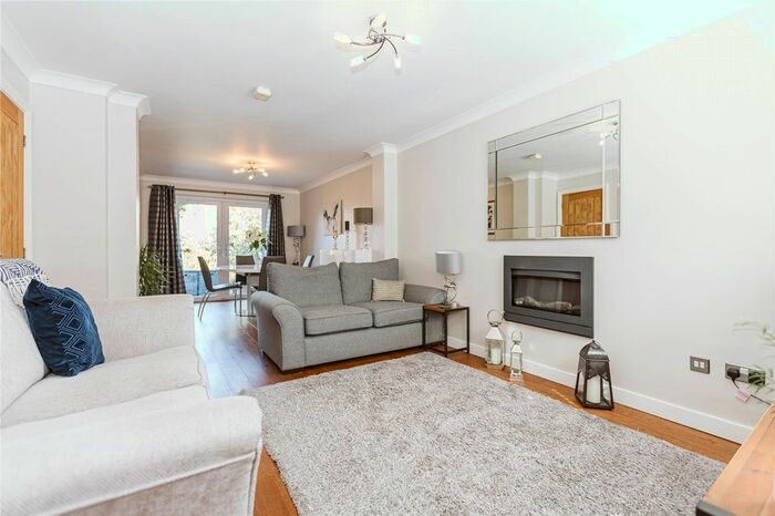 4 Bedroom Detached House To Rent In Bampton Croft, Emersons Green, Bristol, BS16