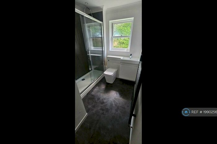 1 Bedroom Flat To Rent In Warren Down, Bracknell, RG42