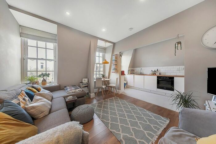 1 Bedroom Flat For Sale In Ferndale Road, SW9