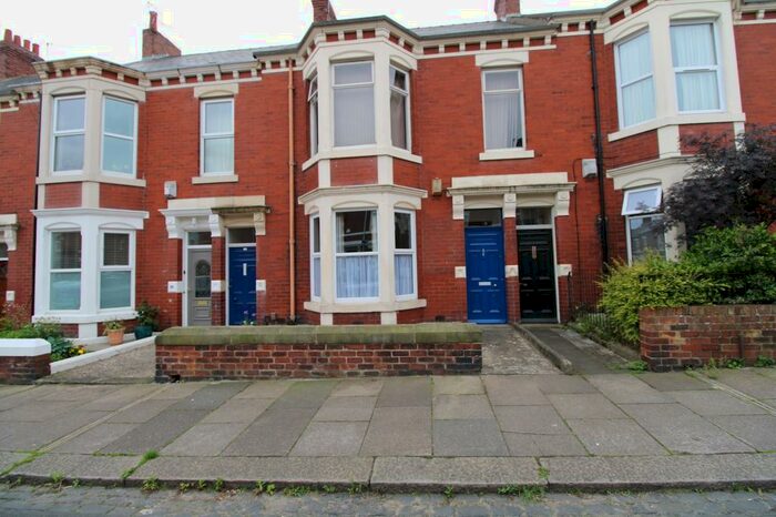 2 Bedroom Ground Flat To Rent In Biddlestone Road, Heaton, Newcastle Upon Tyne, Tyne & Wear, NE6