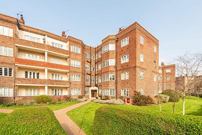 2 Bedroom Flat For Sale In Chiswick Village, Chiswick, W4