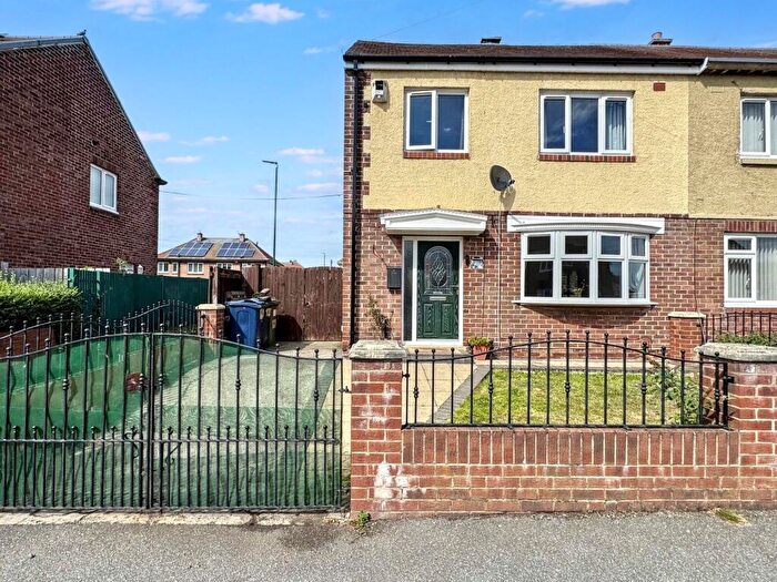 3 Bedroom Semi-Detached House For Sale In Calf Close Lane, Jarrow, Tyne And Wear, NE32