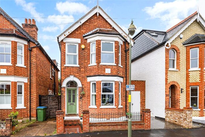 4 Bedroom House To Rent In Oakdale Road, Weybridge, Surrey, KT13
