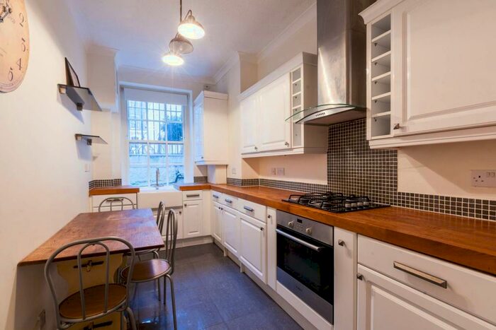 1 Bedroom Flat To Rent In Enfield Cloisters, Shoreditch, London, N1