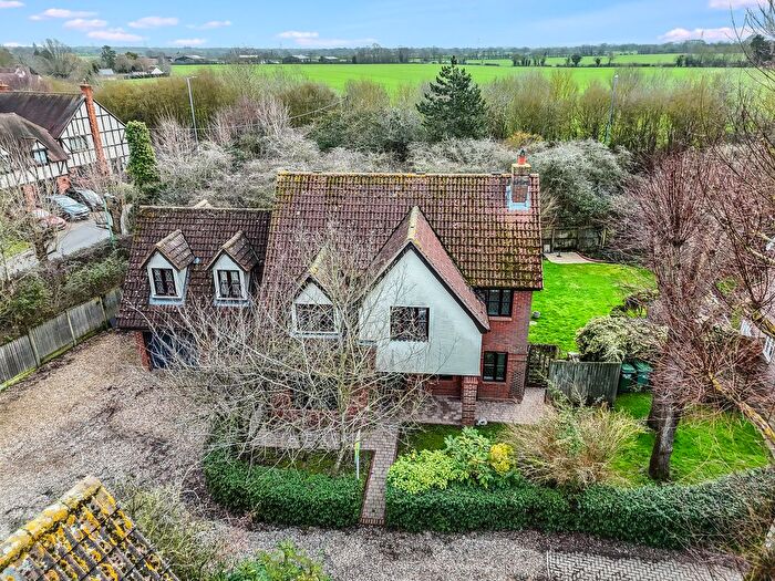 5 Bedroom Detached House For Sale In Mallard Close, Great Notley, Braintree, CM77