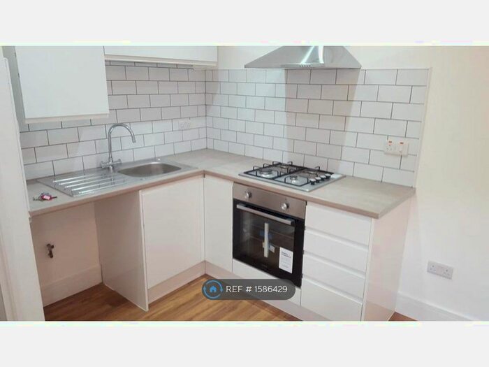 1 Bedroom Flat To Rent In High Rd, Leytonstone, E11