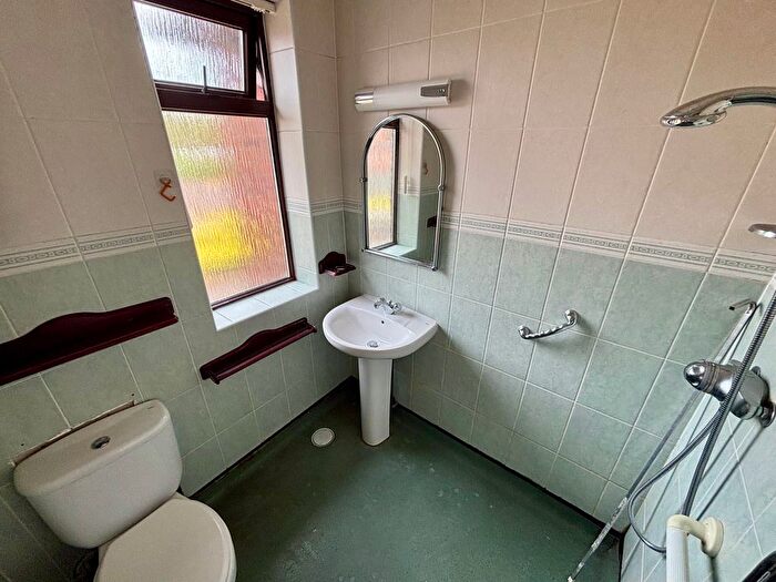 2 Bedroom Bungalow To Rent In Kitling Greaves Lane, Burton-On-Trent, DE13