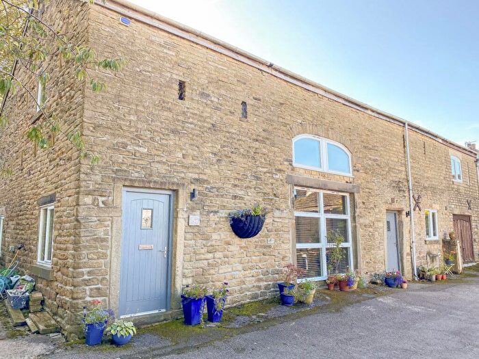 5 Bedroom Detached House For Sale In Hague Street, Glossop, SK13