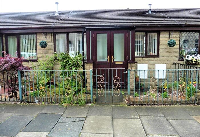 2 Bedroom Bungalow To Rent In Brockenhurst Street, Burnley, BB10