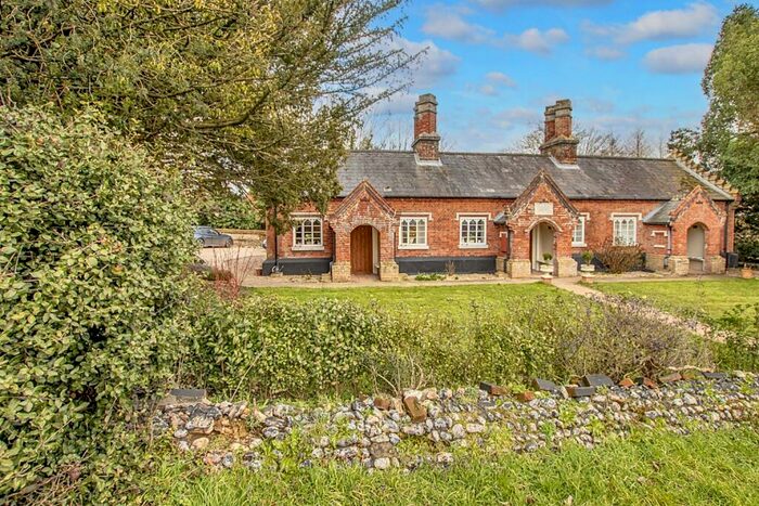 5 Bedroom Cottage For Sale In Fakenham Road, East Bilney, Dereham, Norfolk, NR20