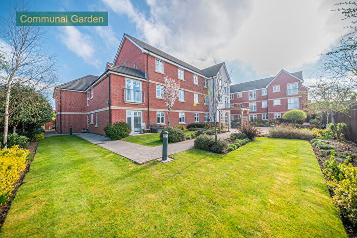 2 Bedroom Apartment For Sale In Rosebud Court, Westfield Road, Wellingborough, NN8