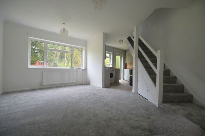 1 Bedroom Terraced House To Rent In Barnway, Englefield Green, Egham, TW20