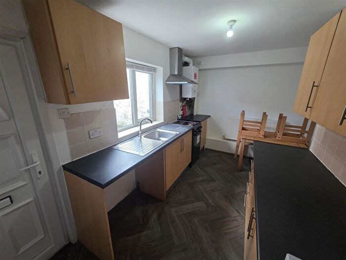 1 Bedroom Flat To Rent In Whittaker Lane, Prestwich, Manchester, M25