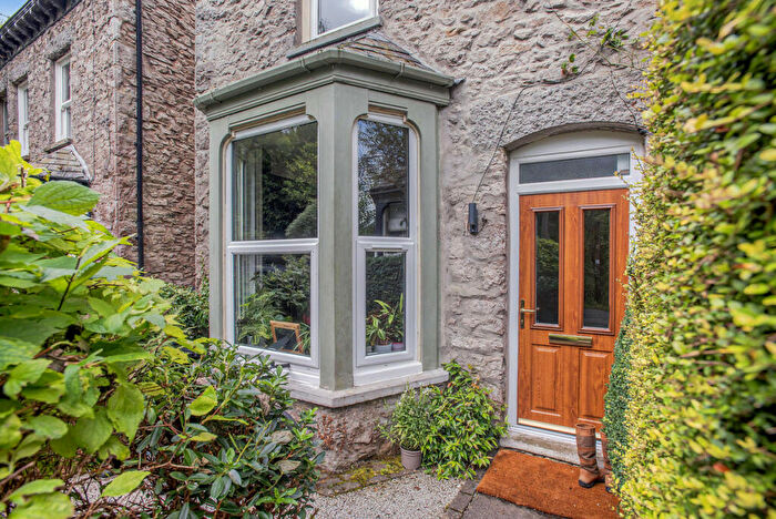 3 Bedroom Semi-Detached House For Sale In Lindeth Road, Silverdale, LA5