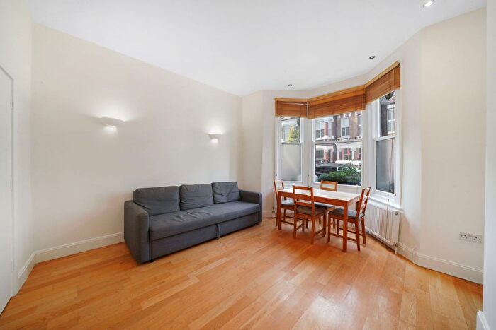 2 Bedroom Flat To Rent In Hormead Road, London, W9