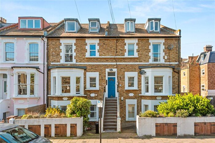 1 Bedroom Apartment For Sale In Springdale Road, London, N16