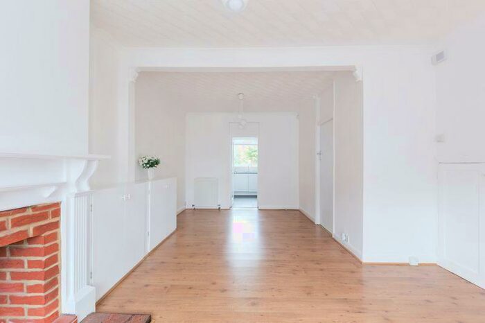 2 Bedroom Terraced House To Rent In Southfield Road, Waltham Cross, EN8