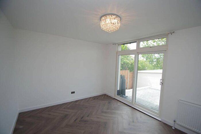 2 Bedroom Bungalow To Rent In Lyndhurst Gardens, Pinner, HA5
