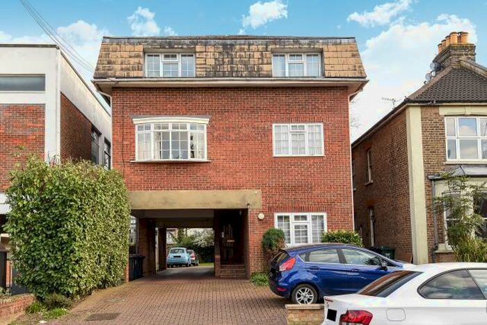 1 Bedroom Apartment To Rent In Leicester Road, Barnet, EN5