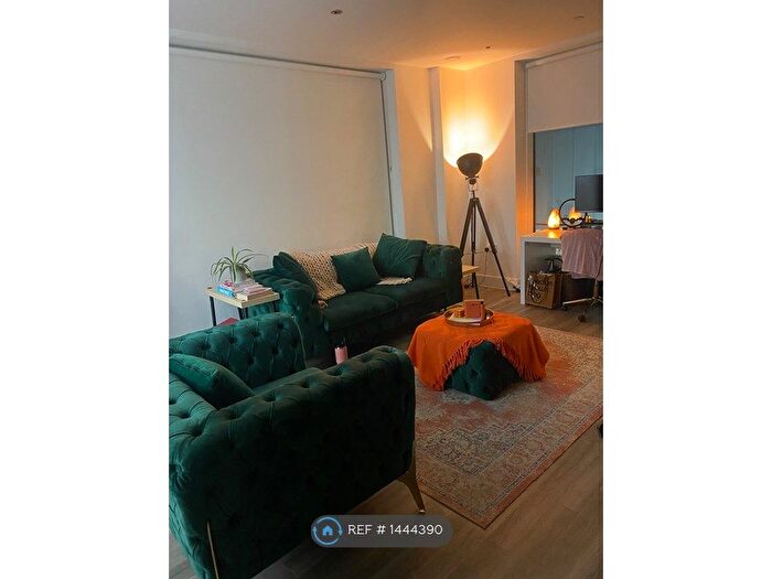 1 Bedroom Flat To Rent In Wray Avenue, London, E16