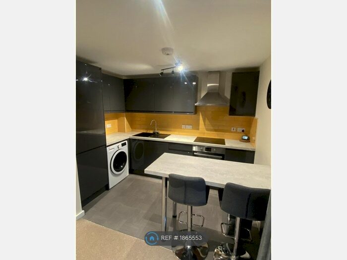 2 Bedroom Flat To Rent In Lady Jane Walk, Scraptoft, Leicester, LE7