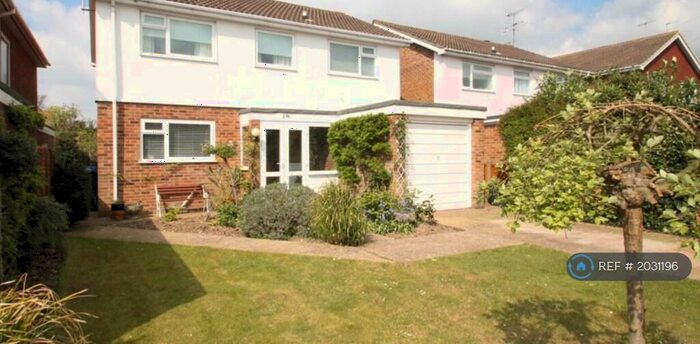 4 Bedroom Detached House To Rent In Cissbury Road, Worthing, BN14