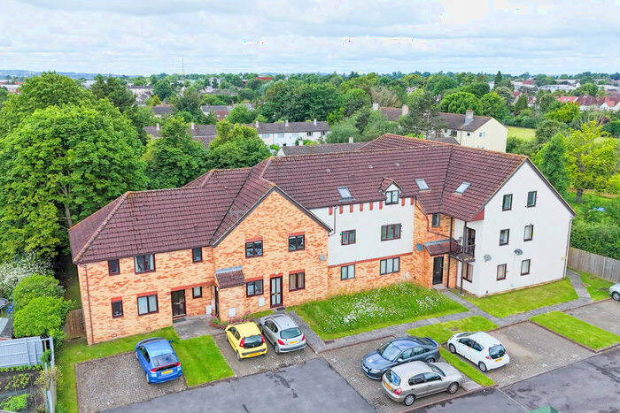 1 Bedroom Apartment To Rent In Woodfarm, OX3