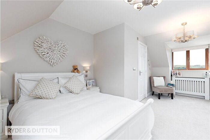 4 Bedroom Town House For Sale In Spring Bank, Burnley Road, Edenfield, Ramsbottom, BL0