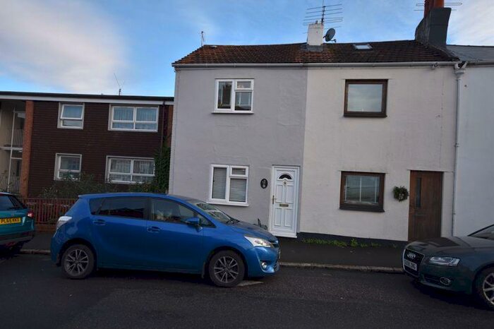 2 Bedroom End Of Terrace House To Rent In , EX1