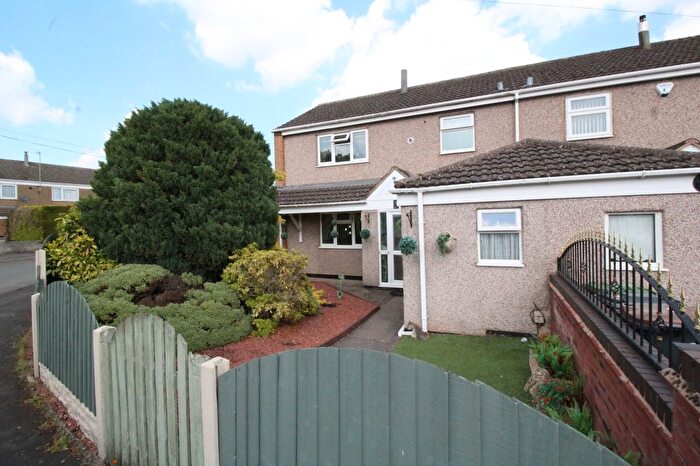 3 Bedroom End Of Terrace House For Sale In Ashington Road, Bedworth, Warwickshire, CV12