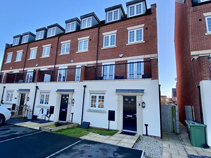 4 Bedroom End Of Terrace House For Sale In Curzon Avenue, Winnington Village, CW8