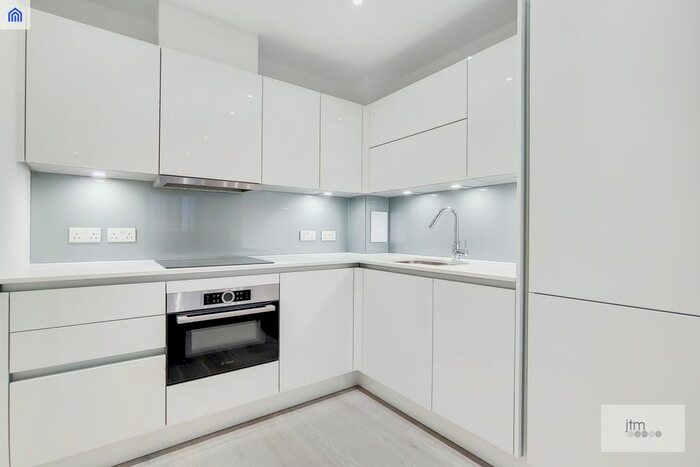 1 Bedroom Flat To Rent In City North, London, N4