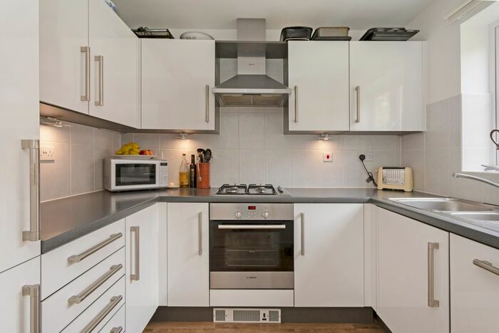 3 Bedroom Terraced House To Rent In Vespasian Road, Marlborough, SN8