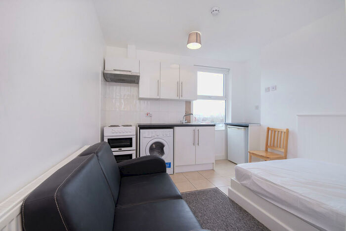 Studio To Rent In Chamberlayne Road, Kensal Rise, NW10