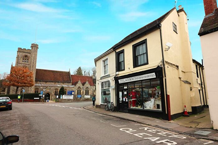 2 Bedroom Maisonette To Rent In High Street, Welwyn, AL6