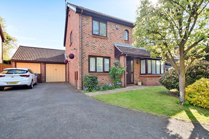 4 Bedroom Detached House For Sale In Roman Close, Blue Bell Hill, Chatham, ME5