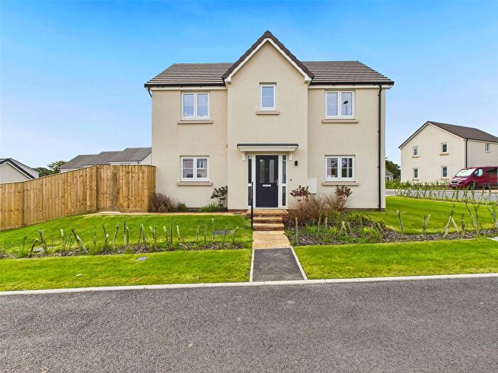 4 Bedroom Detached House For Sale In Primrose Meadow, Bradworthy, Holsworthy, EX22