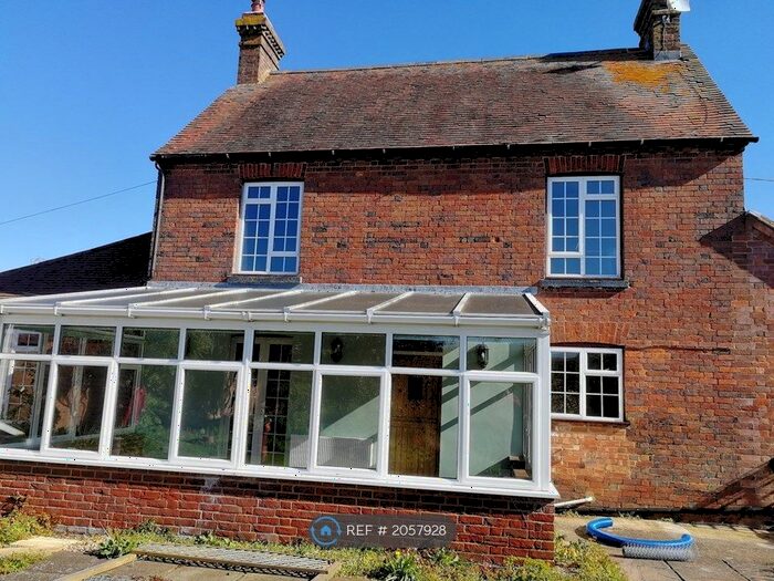 2 Bedroom Semi-Detached House To Rent In Litney Cottages, Kingsey, Aylesbury, HP17